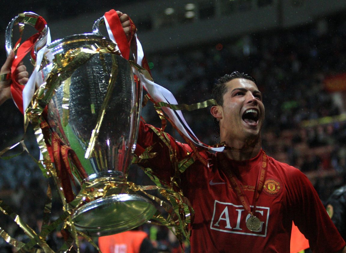 CR7 Man Utd 2008 UCL Trofeu Sursa REX FEATURES Ultima Faza CR7 Man Utd 2008 UCL Trofeu Sursa REX FEATURES Ultima Faza